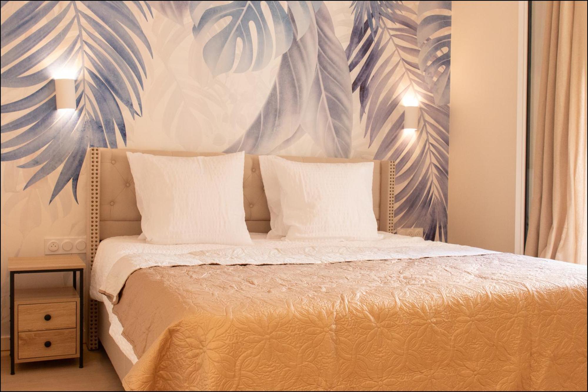 Botanica Hotel 3*